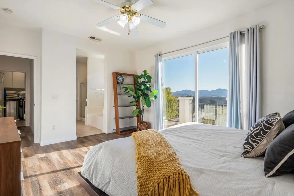 11393 Vista Elevada, San Diego, California 92131 home-pic-22